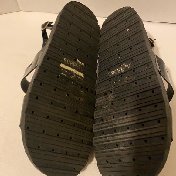 Yoki sandals - Picture 7 of 8